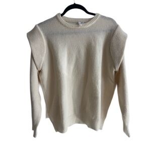 ELAN Cream Crewneck Sweater Padded Shoulder Size
Medium